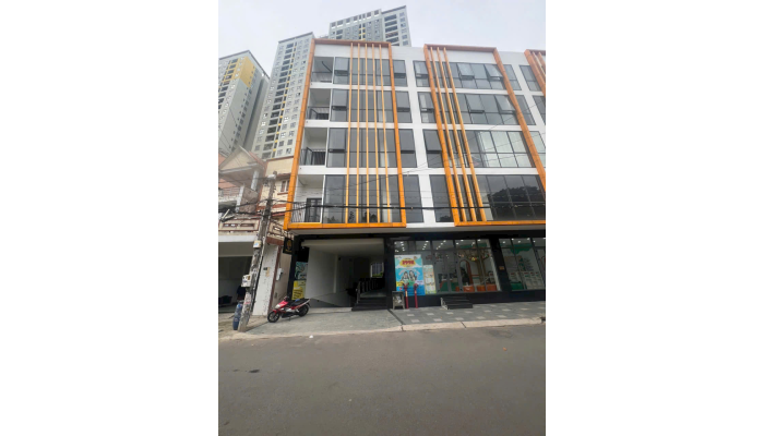 Lắp đặt nhôm kính ở đường Nguyễn Tri Phương, Dĩ An